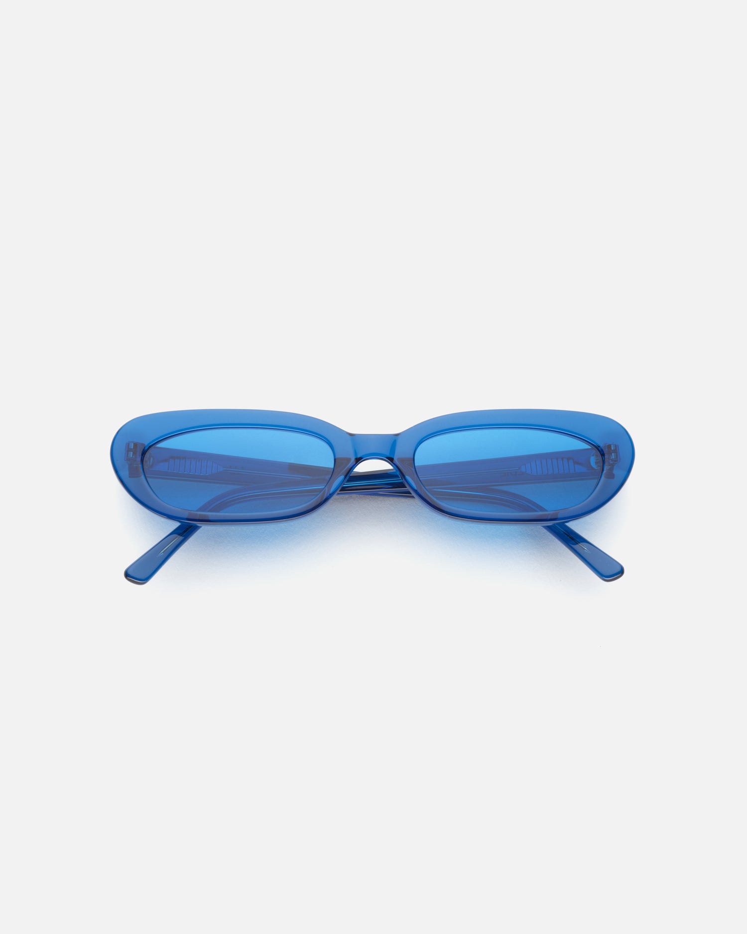 LU GOLDIE Solene サングラス LU—GOLDIE Solene Sunglasses in Black – Lu Goldie