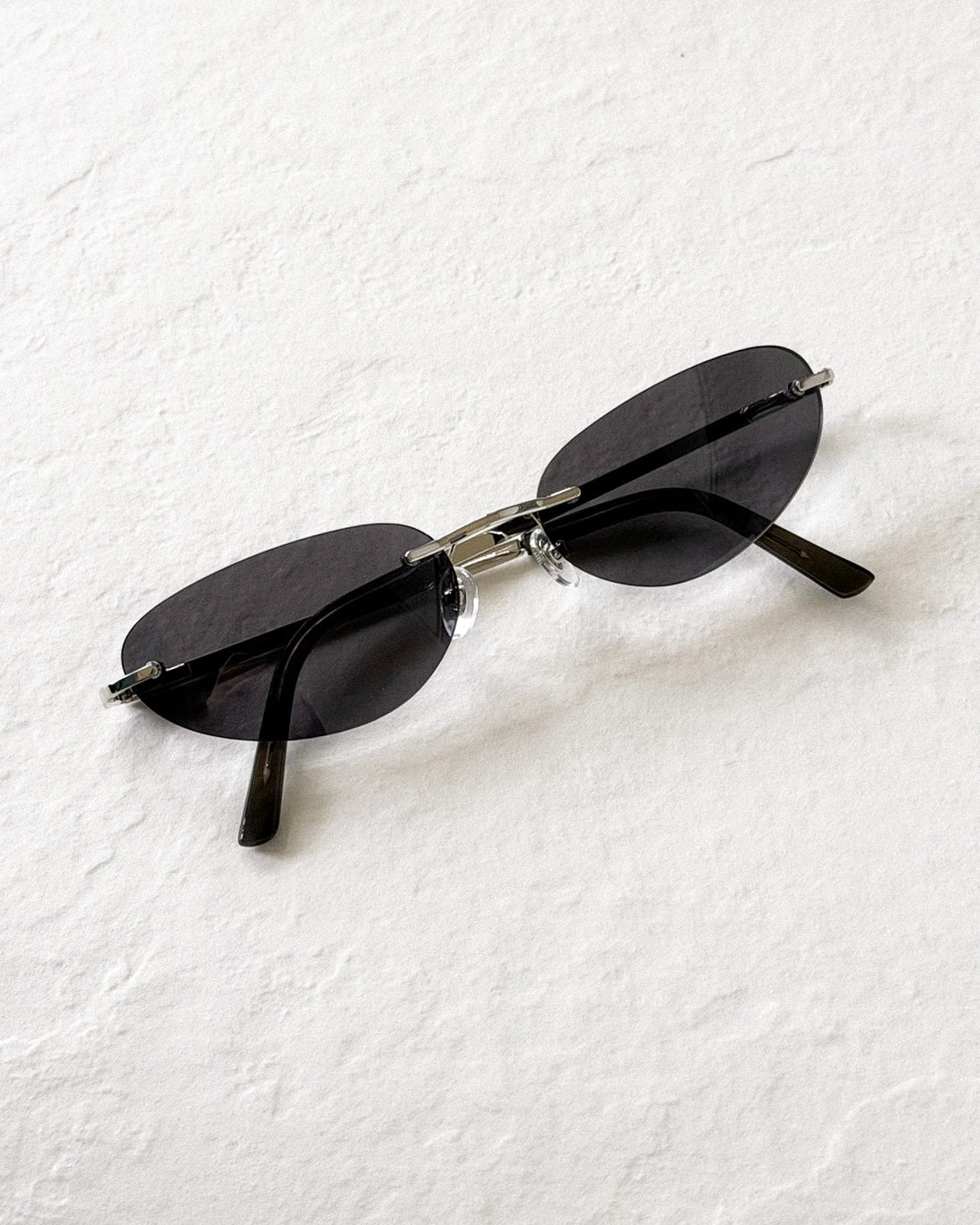 VIENNA Black & Silver