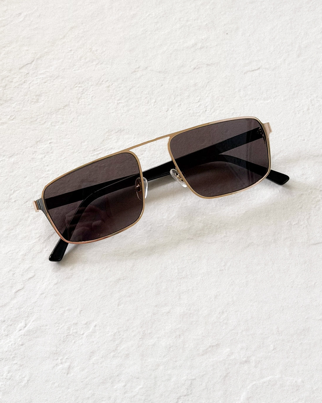 BILLIE Gold & Black