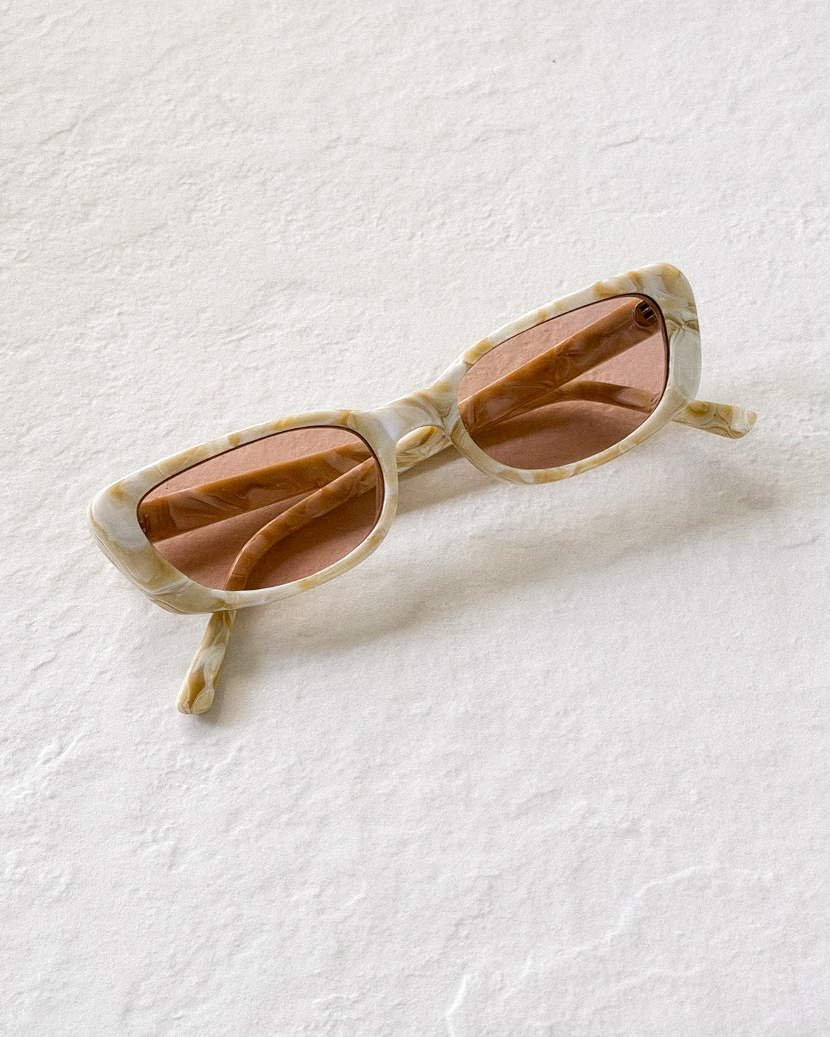 LULA White Onyx