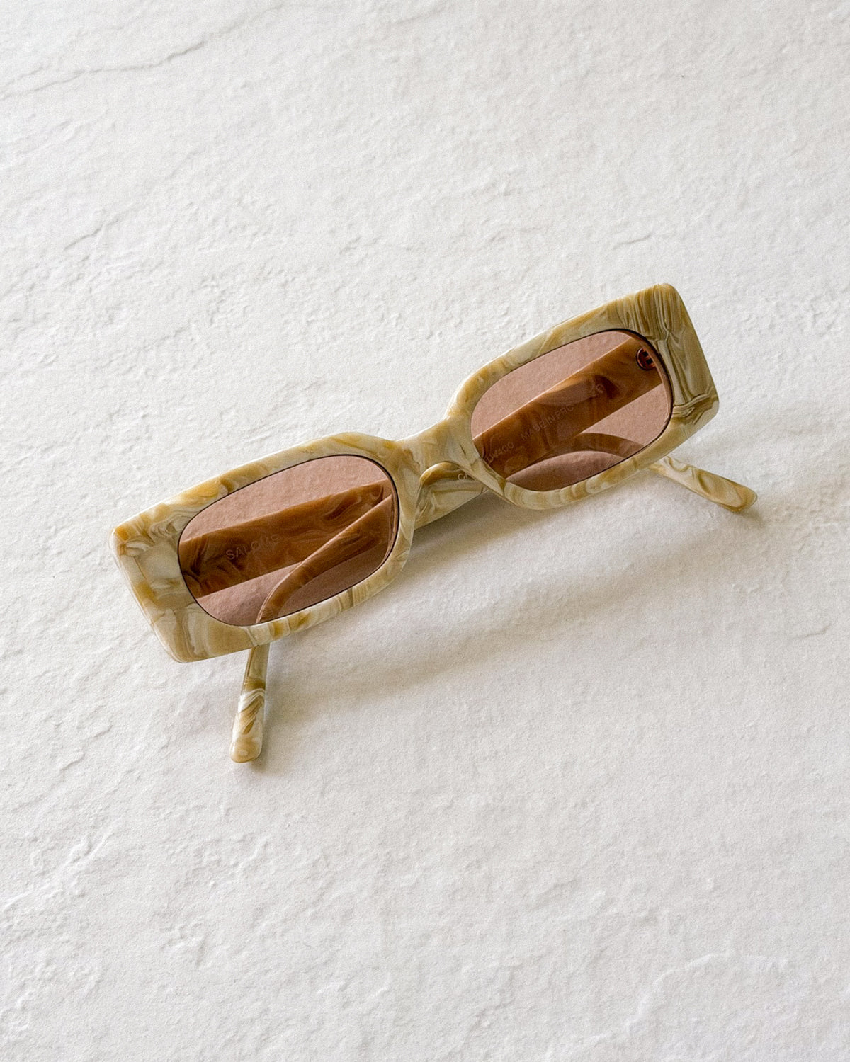 SALOMÉ White Onyx