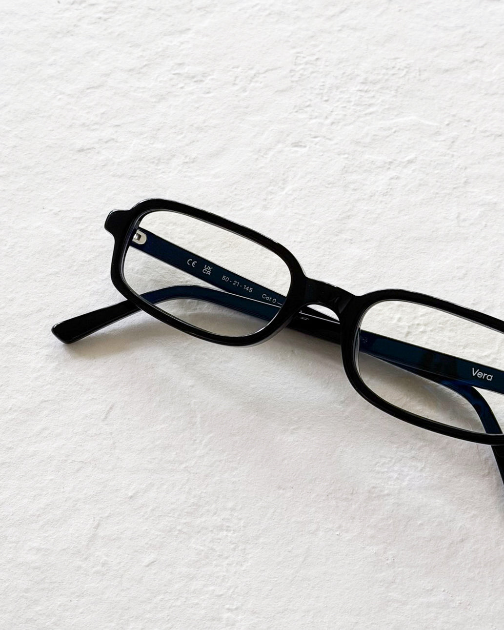 VERA Black Blue Light