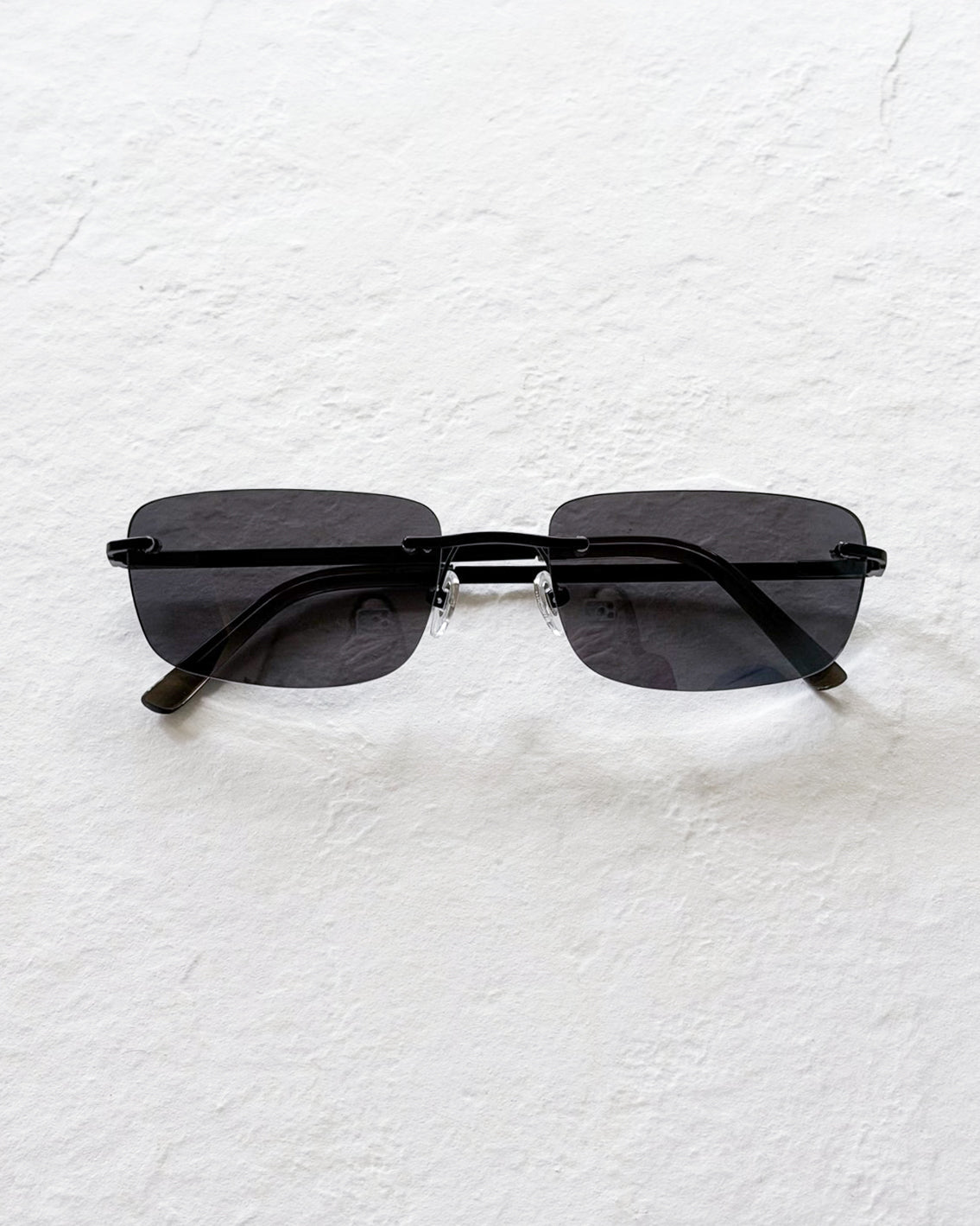 PARIS Black