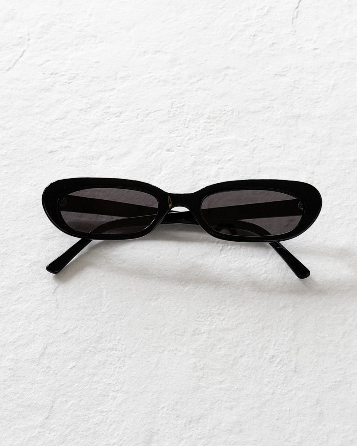 LOLA Black