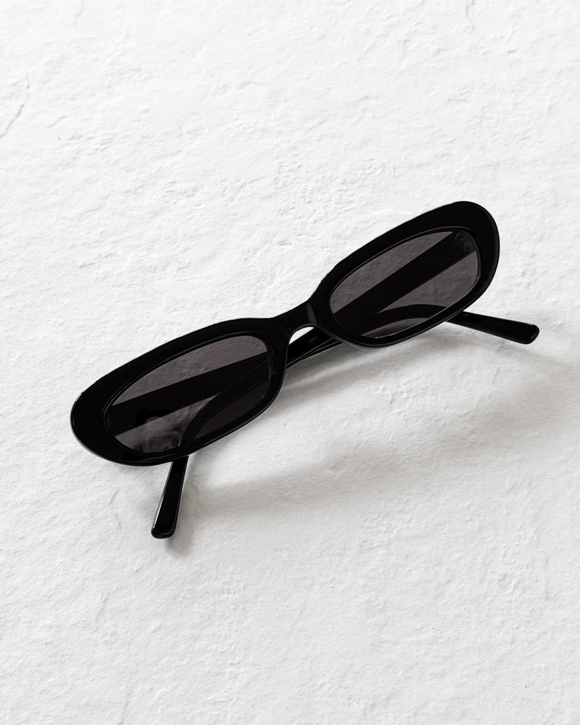 LOLA Black